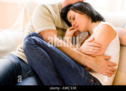 Paar tröstende Stockfoto