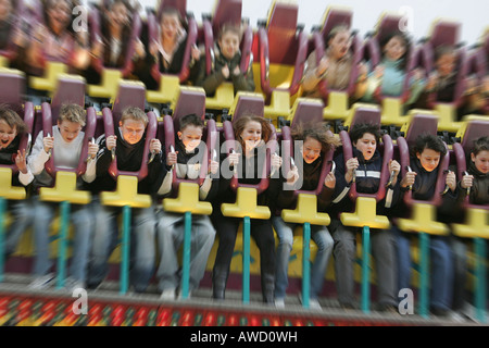 Kinder auf einen Vergnügungspark zu fahren, auf einer Messe in Heidelberg, Baden-Württemberg, Deutschland, Europa Stockfoto