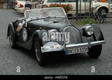 Oldtimer Morgan, Oldtimer-Rallye, 2000 Km durch Deutschland, Schwaebisch Gmuend, Baden Württemberg, Deutschland, Europa Stockfoto