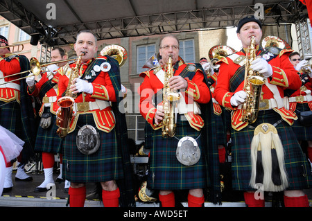 Schotte-Clique Basel Band, Prozession der Gugge Musiker, 25. Internationale Jahrestagung für Gugge Musik in Schwaebisch Gmue Stockfoto