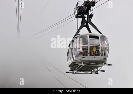 Gondelbahn auf den Laib wird bei staubigen Wetter, Rio De Janeiro, Brasilien Stockfoto