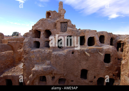 Lagerräume, Ghorfas in Berber grainary Nalut Libyen Stockfoto