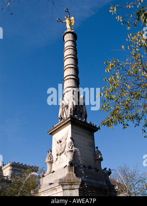 La Fontaine du Palmier im Place du Châtelet, Paris, Frankreich, Europa Stockfoto