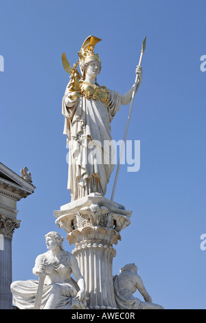 Palas Athene-Denkmal vor dem Parlament, Wien, Österreich, Europa Stockfoto