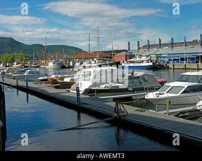 Boote Motorboote in Kanalhavn Hafen Havn in Chanel in Trondheim Stockfoto
