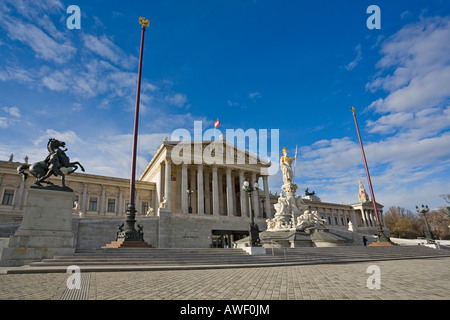 Athena Statue vor dem parlamentsgebäude, Wien, Österreich, Europa Stockfoto