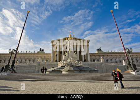 Athena Statue vor dem parlamentsgebäude, Wien, Österreich, Europa Stockfoto