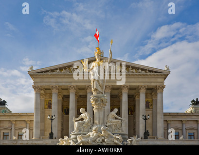 Athena Statue vor dem parlamentsgebäude, Wien, Österreich, Europa Stockfoto