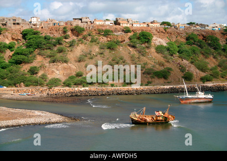 Wracks am Strand, Insel Santiago, Kapverden Stockfoto