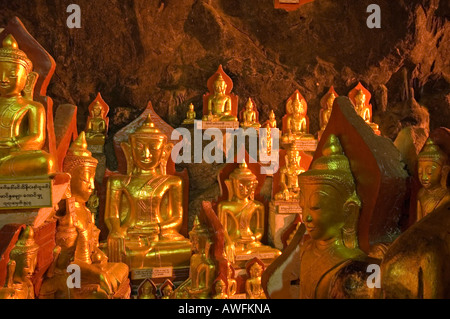 Stock Foto von einige Hunderter von Buddha-Figuren in Pindaya Cave in Myanmar Stockfoto