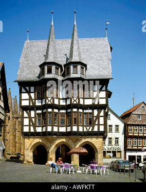 Rathaus im Fachwerk-Stil in Alsfeld, Hessen, Deutschland, Europa Stockfoto
