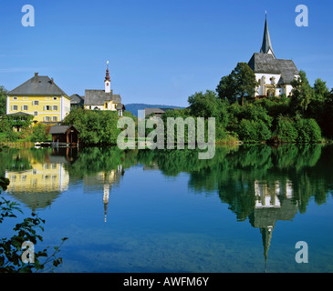 Kirche in der Stadt Maria Woerth, Tuningszene See (Lake Woerth), Kärnten, Österreich, Europa Stockfoto