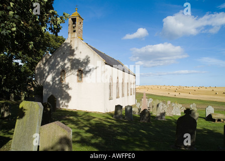 dh KINNEFF KINCARDINESHIRE Kinneff Kirche und Friedhof Stockfoto
