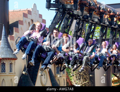 Vampir-Achterbahnfahrt in Chessington World of Adventures, Surrey, Vereinigtes Königreich Stockfoto