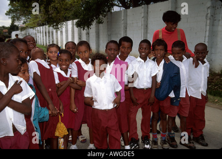 Belize City, Central Christian School Studenten Uniformen Feldklasse Trip Lehrer Stockfoto