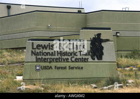 USA, Montana, Great Falls, Lewis & Clark National Historic Trail Interpretive Center, unterzeichnen außerhalb Hauptgebäude Stockfoto