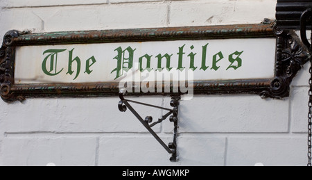 Die Pantiles in Tunbridge Wells, Kent. Bild von Jim Holden. Stockfoto