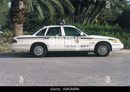 USA, Florida, Orlando, Orange County Sheriffs Auto am Straßenrand geparkt Stockfoto