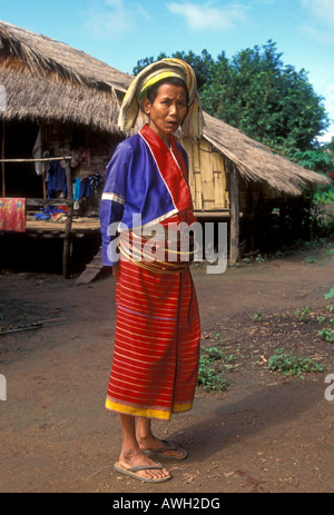 1, 1, palong Frau, Palong, Frau, erwachsene Frau, Mon-Khmer ethnische Minderheit, Hill Tribe, Chiang Dao, Provinz Chiang Mai, Thailand Stockfoto