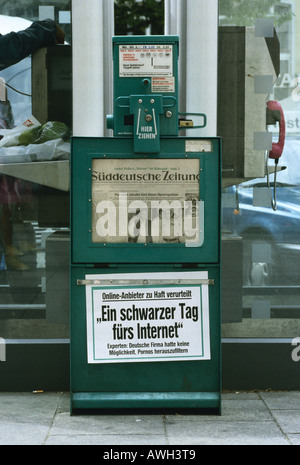 Deutschland, Bayern, München, Zeitung Automaten Verkauf Süd deutsche Zeitung Süddeutsche Zeitung Stockfoto