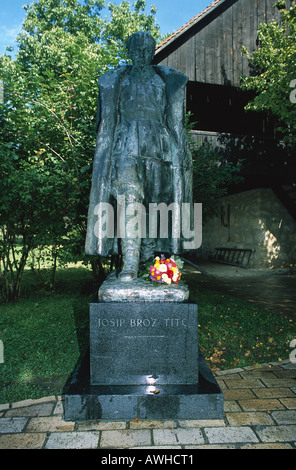 Kroatien, Northern Counties Kumrovec, Denkmal für Marschall Tito (1948) auf Vorplatz Geburtsort von Antun Augustincic Stockfoto