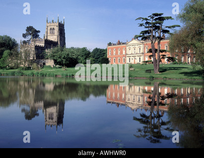 Lake Landscape Reflection of Staunton Harold Hall Country House & commonwealth Period Holy Trinity Chapel Gothic Chapel Leicestershire England UK Stockfoto