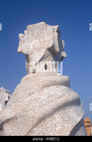 Dachterrasse der Casa Mila Barcelona La Pedrera von Antoni Gaudi Barcelona Cataluna Spanien gebaut Stockfoto