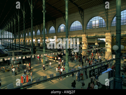 Innenraum des Bahnhofs Gare du Nord, Paris, Frankreich Stockfoto