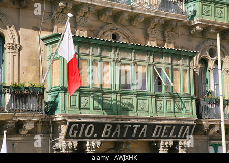 Grüne Fensterläden in Valletta Malta s Hauptstadt Stockfoto