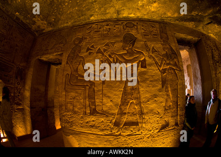 Große Tempel von Abu Simbel Innenraum Relief Ägypten Nordafrika Stockfoto