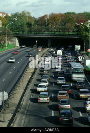 Starken Verkehr auf der Autobahn Stockfoto