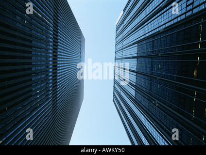 Vereinigte Staaten, New York, Wolkenkratzer, niedrigen Winkel anzeigen Stockfoto