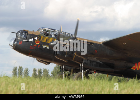 Avro Lancaster klassische 2. Weltkrieg Langstrecken RAF Bomber-Befehl Flugzeug Stockfoto