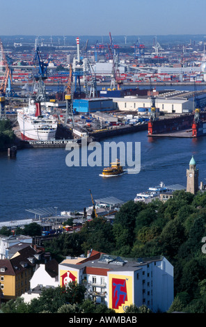 Luftaufnahme des Hafens, Michaeliskirche, Hamburg, Deutschland Stockfoto