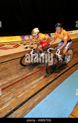 Sebastian FREY GER links und Stefan LOeFFLER GER direkt am Sixdays 2008 Stuttgart, Baden-Württemberg, Deutschland Stockfoto