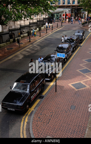 Englischen Taxis, zentral am Bahnhof, Birmingham, West Midlands, England, UK, Europa Stockfoto