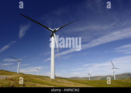 Lambrigg Windpark, direkt an der M6 nördlich der Kreuzung 37 in Cumbria, England. Erneuerbare Energien im Nationalpark Stockfoto