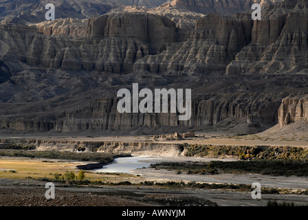 Sutley River Canyon im alten Königreich von Guge, Westtibet, Provinz Ngari, (China), Asien Stockfoto