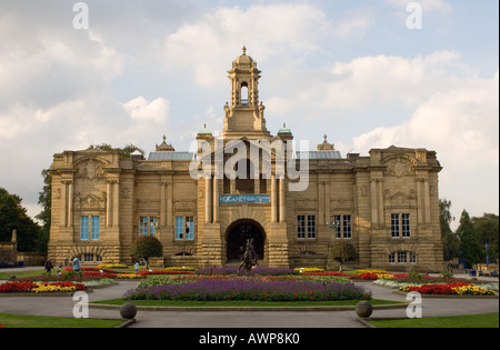 Cartwright Hall in Lister Park Bradford Stockfoto