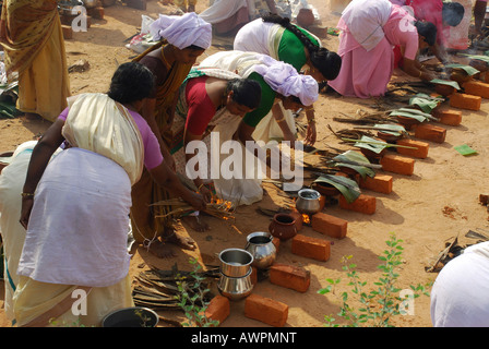 Attukal PONGALA Trivandrum Kerala eine der größten Frauen Festival in der Welt Stockfoto