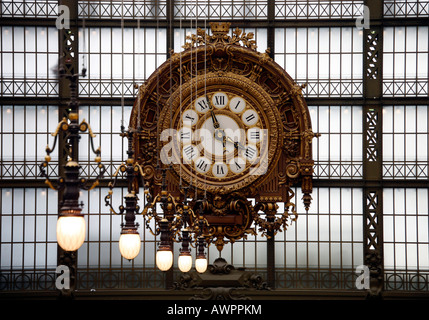 Uhr in das Musée d ' Orsay, Paris, Frankreich Stockfoto