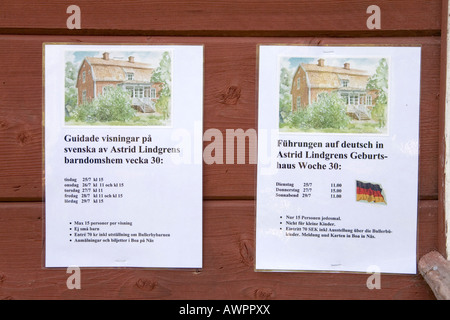 Informationsschilder, Tour von Astrid Lindgrens Geburtshaus in Naes in der Nähe von Vimmerby, Schweden, Skandinavien, Europa Stockfoto