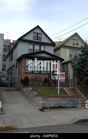 Einzelne Familienheime Multi kulturelle Elmhurst Queens Stadtteil in New York City Stockfoto