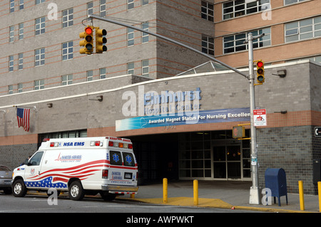 Elmhurst Hospital Center Multi kulturelle Elmhurst Queens Stadtteil in New York City Stockfoto
