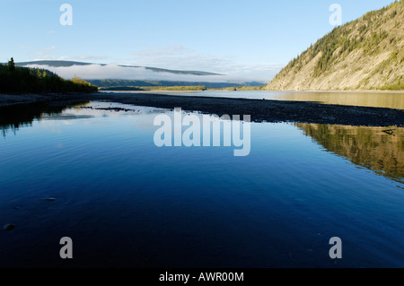 Yukon River bei Dawson City, Yukon Territorium, Kanada Stockfoto