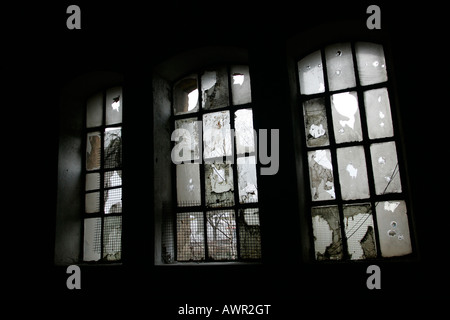 Windows in den Ruinen der Armee Bäckerei. Dresden, Sachsen, Deutschland Stockfoto