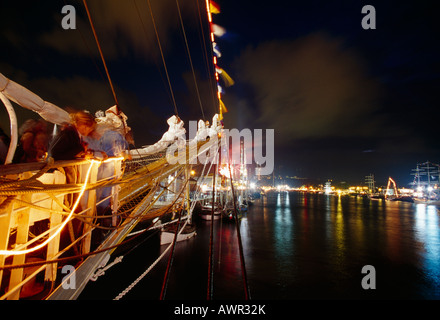 Turnier der Segelschiffe am Abend mit dem Fluss Seine Hafen von Rouen Armada 2003 Frankreich Stockfoto