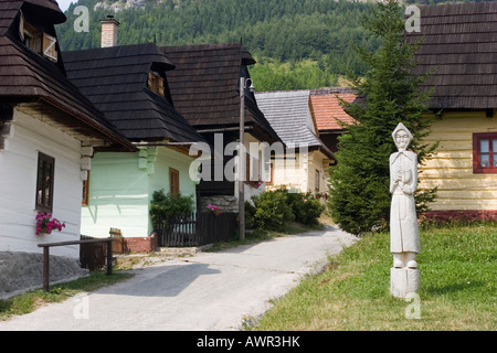 Vlkolínec, typisches Bergdorf auf dem Velká Fatra Gebirge, UNESCO-Weltkulturerbe, Slowakei Stockfoto