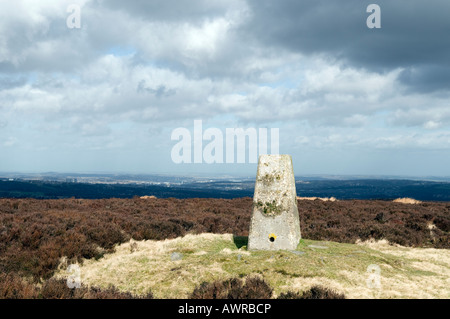 Triangulation Punkt auf"Kolben" in Derbyshire "Great Britain" Stockfoto