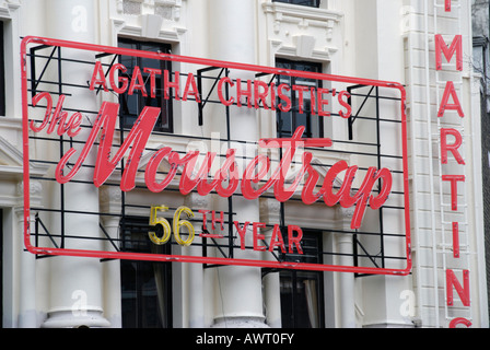 Melden Sie Werbung Agatha Christie die Mausefalle auf Außenseite des St. Martin Theatre London Stockfoto